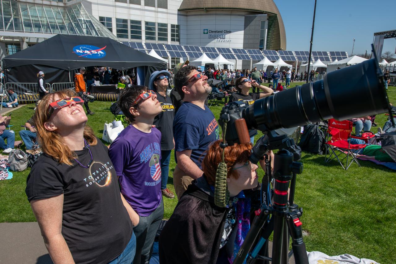 Event attendees view the eclipse. NASA Glenn Research Center and the Great Lakes Science Center hosted a three-day celestial celebration in downtown Cleveland, OH. This free, outdoor, family-friendly science and arts festival will feature free concerts, performances, speakers, and hands-on science activities with community partners. A total solar eclipse swept across a narrow portion of the North American continent from Mexico’s Pacific coast to the Atlantic coast of Newfoundland, Canada. A partial solar eclipse was visible across the entire North American continent along with parts of Central America and Europe. 