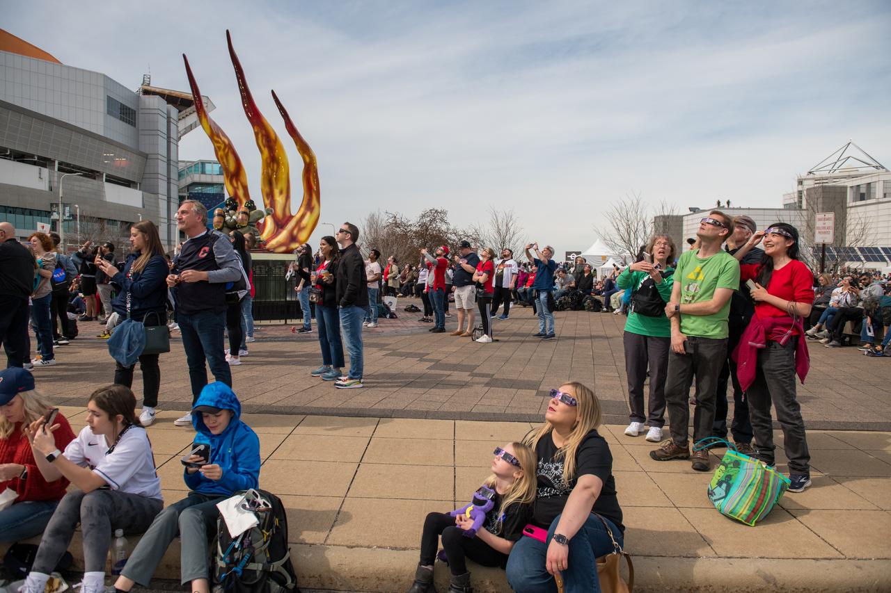 Event attendees view the eclipse. NASA Glenn Research Center and the Great Lakes Science Center hosted a three-day celestial celebration in downtown Cleveland, OH. This free, outdoor, family-friendly science and arts festival will feature free concerts, performances, speakers, and hands-on science activities with community partners. A total solar eclipse swept across a narrow portion of the North American continent from Mexico’s Pacific coast to the Atlantic coast of Newfoundland, Canada. A partial solar eclipse was visible across the entire North American continent along with parts of Central America and Europe. 