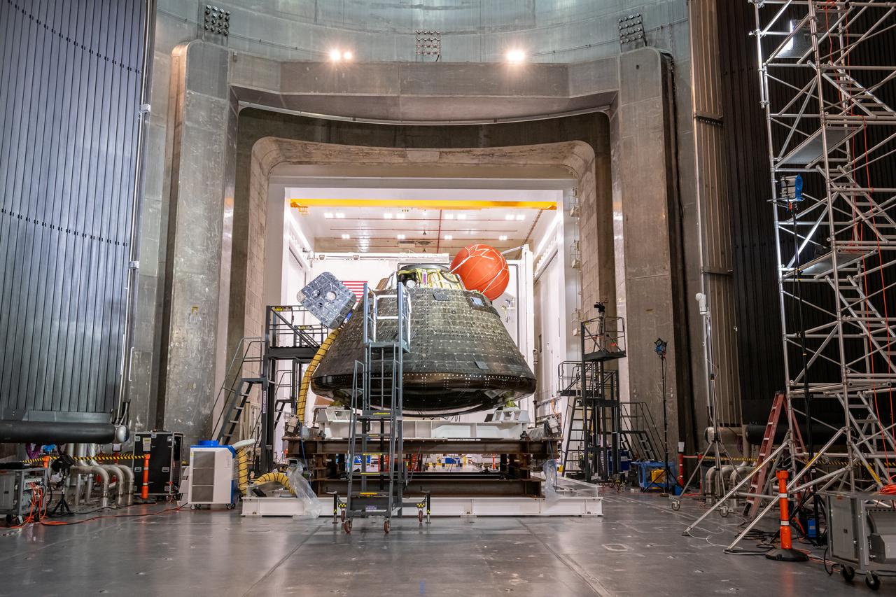 The Orion Crew Module, also known as the Orion Environmental Test Article (ETA), returned to NASA’s Neil Armstrong Test Facility in Sandusky, Ohio, in January 2024 and completed an 11-month test campaign necessary for the safety and success of Artemis II. In November 2024, experts completed the Crew Module Uprighting System Test, which is the system of five airbags on top of the capsule that inflate upon splashdown. Photo Credit: (NASA/Jordan Salkin)