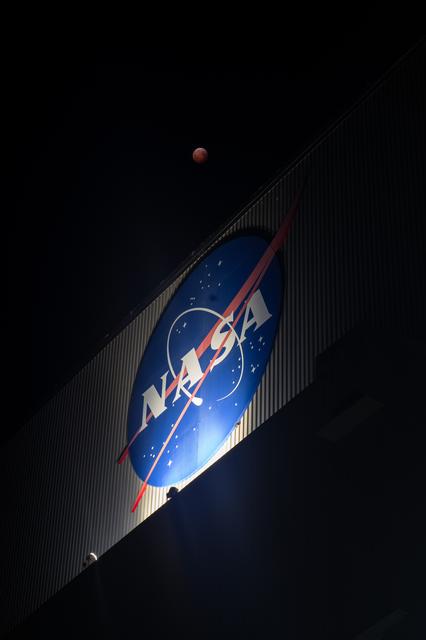 NASA image: Lunar Eclipse and Blood Moon