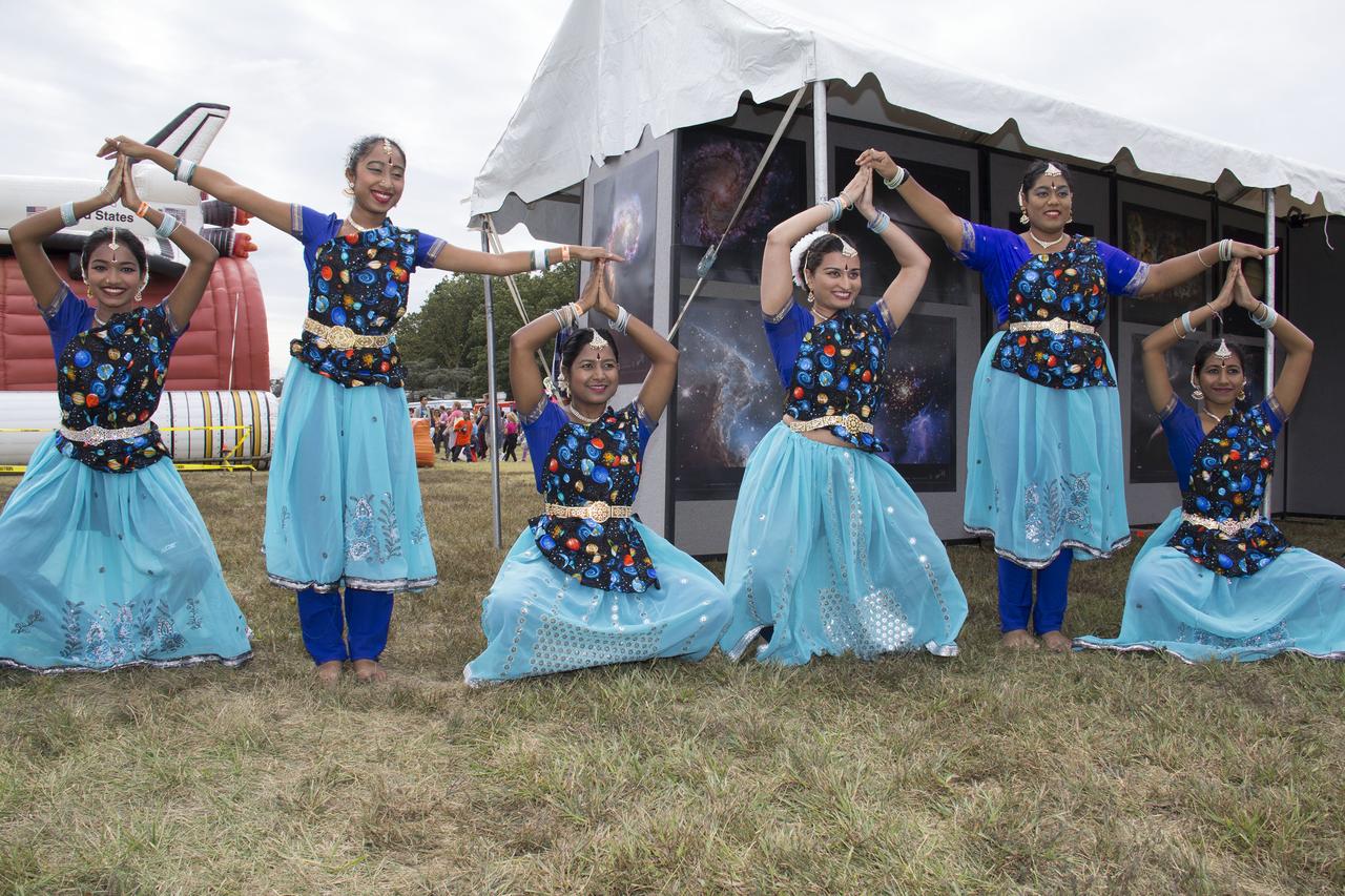 Explore@NASAGoddard celebrates the 25th anniversary of the launch of the Hubble Space Telescope. All areas of Goddard’s research – Earth science, heliophysics, planetary science, astrophysics, and engineering and technology – will be presented, as each discipline plays a critical part in NASA's ongoing journey to reach new heights.