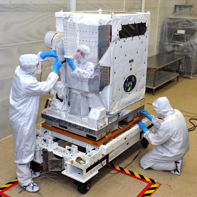 NASA image: NICER Prepped for Shipment to KSC