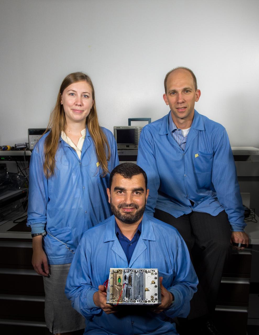 Cutting Edge magazine - NavCube - Jennifer Donaldson, Monther Hasouneh, Dave Petrick.