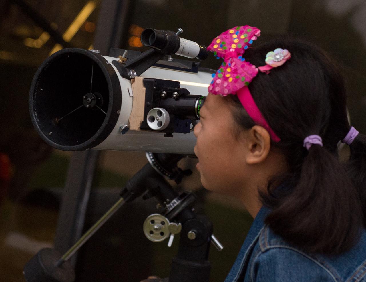 International Observe the Moon Night at the Goddard Visitor Center
