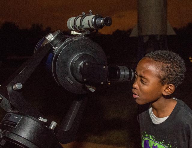 NASA image: International Observe the Moon Night at the Goddard Visitor Cent
