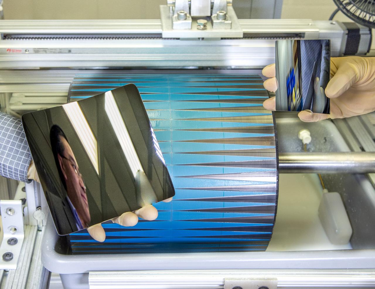 Cutting Edge Magazine.Will Zhang.Vince Bly.Raul Rivera developing single crystal silicon mirrors