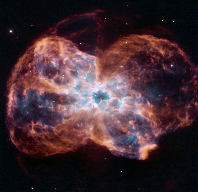 NASA image: Hubble sees the beautiful demises of dying star