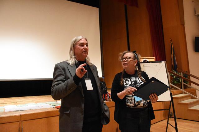 NASA image: Lynda Barry Visits NASA Goddard