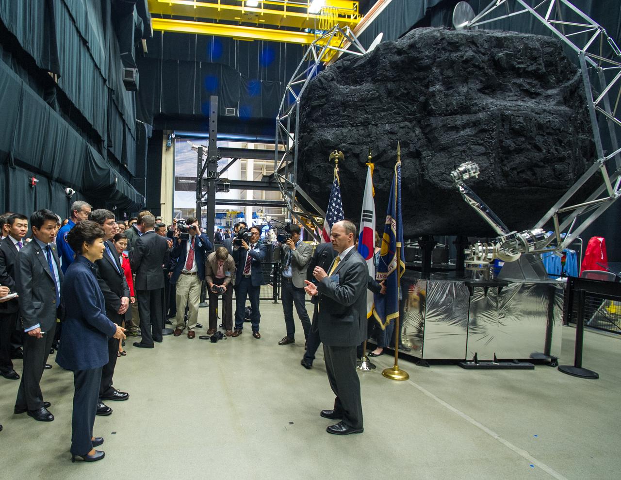 As part of her visit to the United States, President Park Geun-hye of South Korea visited NASA’s Goddard Space Flight Center in Greenbelt, Md. On Oct. 14, 2015. The visit offered an opportunity to celebrate past collaborative efforts between the American and South Korean space programs along with presentations on current projects and programs underway at Goddard.  Credit: NASA/Goddard/Bill Hrybyk  <b><a href="http://www.nasa.gov/audience/formedia/features/MP_Photo_Guidelines.html" rel="nofollow">NASA image use policy.</a></b>  <b><a href="http://www.nasa.gov/centers/goddard/home/index.html" rel="nofollow">NASA Goddard Space Flight Center</a></b> enables NASA’s mission through four scientific endeavors: Earth Science, Heliophysics, Solar System Exploration, and Astrophysics. Goddard plays a leading role in NASA’s accomplishments by contributing compelling scientific knowledge to advance the Agency’s mission.  <b>Follow us on <a href="http://twitter.com/NASAGoddardPix" rel="nofollow">Twitter</a></b>  <b>Like us on <a href="http://www.facebook.com/pages/Greenbelt-MD/NASA-Goddard/395013845897?ref=tsd" rel="nofollow">Facebook</a></b>  <b>Find us on <a href="http://instagrid.me/nasagoddard/?vm=grid" rel="nofollow">Instagram</a></b>    