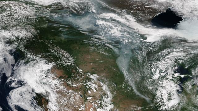 NASA image: Smoke from Alaska and Canada Fires Dives into the Continental U.S.