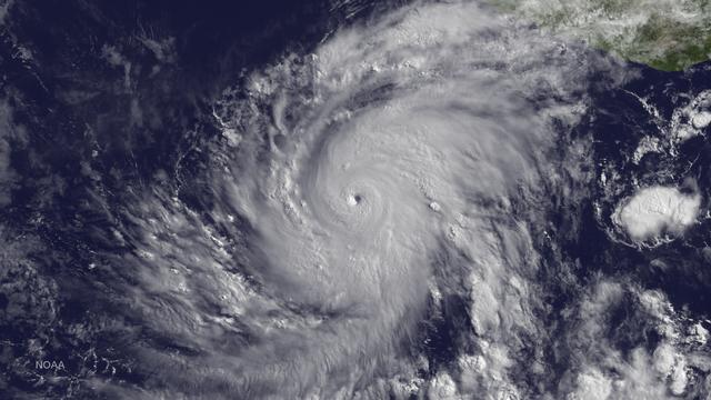 NASA image: Hurricane Blanca Strengthens