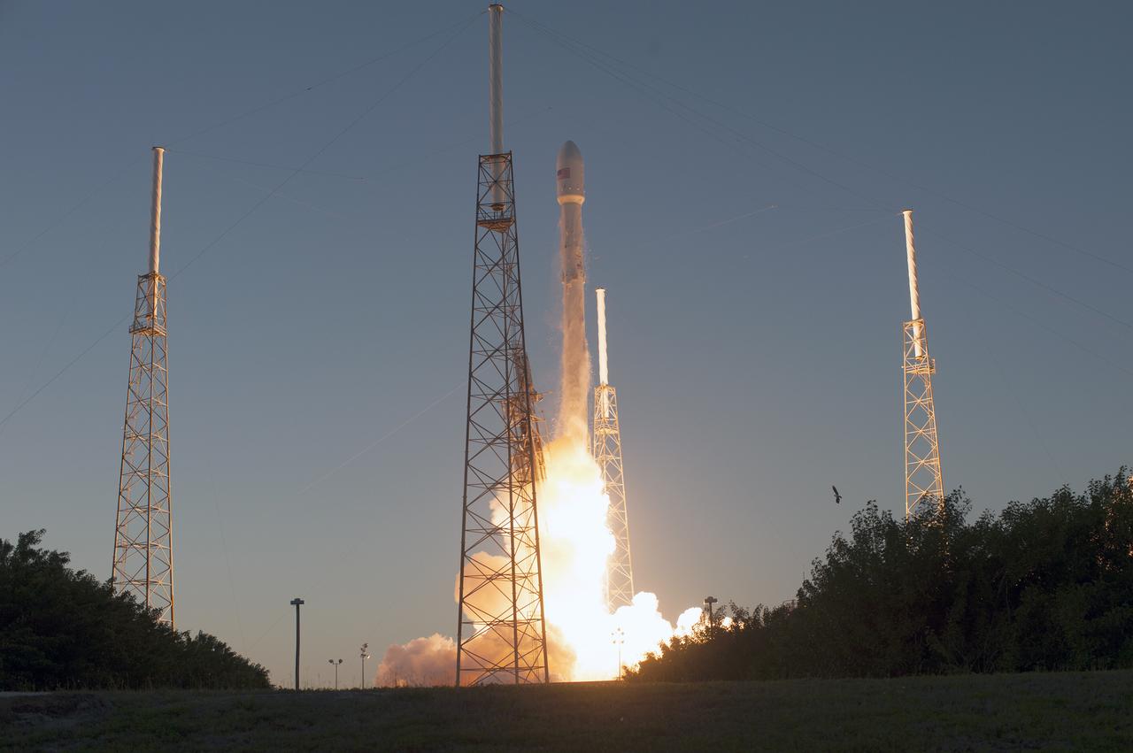 KSC-2015-1363 (02/11/2015) --- The SpaceX Falcon 9 rocket carrying NOAA’s Deep Space Climate Observatory spacecraft, or DSCOVR, lifts off from Space Launch Complex 40 at Cape Canaveral Air Force Station in Florida at 6:03 p.m. EST. DSCOVR is a partnership between NOAA, NASA and the U.S. Air Force, and will maintain the nation's real-time solar wind monitoring capabilities. To learn more about DSCOVR, visit <a href="http://www.nesdis.noaa.gov/DSCOVR" rel="nofollow">www.nesdis.noaa.gov/DSCOVR</a>. Photo credit: NASA/Tony Gray and Tim Powers