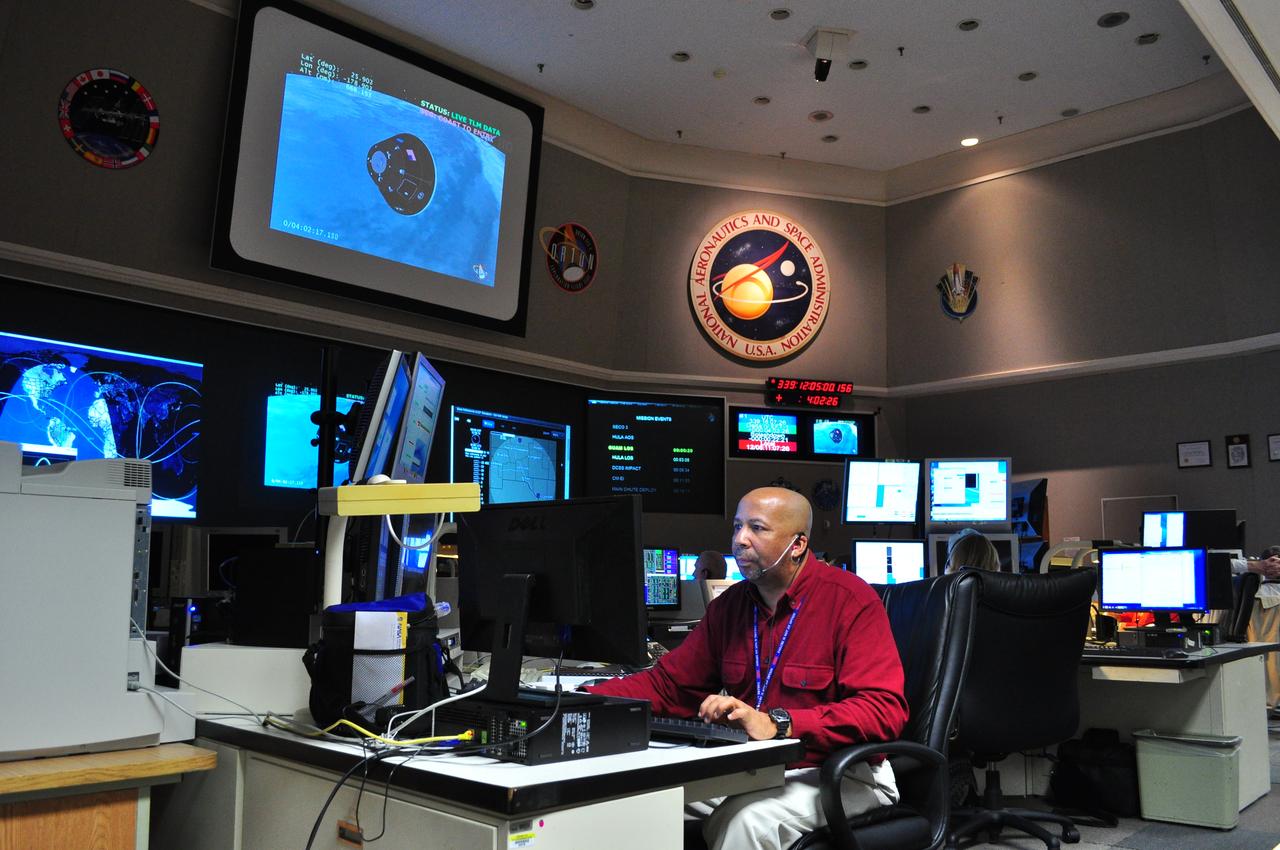NASA's Goddard Space Flight Center in Greenbelt, Maryland, played a critical role in the test flight of the #Orion spacecraft on Dec. 5, 2014. Goddard's Networks Integration Center, pictured here, coordinated the communications support for both the Orion vehicle and the Delta IV rocket, ensuring complete communications coverage through NASA's Space Network and Tracking and Data Relay Satellite.  The Orion spacecraft lifted off from Cape Canaveral Air Force Station's Space Launch Complex 37 in Florida at 7:05 a.m. EST. The Orion capsule splashed down about four and a half hours later, at 11:29 a.m. EST, about 600 miles off the coast of San Diego, California. While no humans were aboard Orion for this test flight, in the future, Orion will allow humans to travel deeper in to space than ever before, including an asteroid and Mars.  Credit: NASA/Goddard/Amber Jacobson  Credit: NASA/Goddard/Amber Jacobson  <b><a href="http://www.nasa.gov/audience/formedia/features/MP_Photo_Guidelines.html" rel="nofollow">NASA image use policy.</a></b>  <b><a href="http://www.nasa.gov/centers/goddard/home/index.html" rel="nofollow">NASA Goddard Space Flight Center</a></b> enables NASA’s mission through four scientific endeavors: Earth Science, Heliophysics, Solar System Exploration, and Astrophysics. Goddard plays a leading role in NASA’s accomplishments by contributing compelling scientific knowledge to advance the Agency’s mission. <b>Follow us on <a href="http://twitter.com/NASAGoddardPix" rel="nofollow">Twitter</a></b> <b>Like us on <a href="http://www.facebook.com/pages/Greenbelt-MD/NASA-Goddard/395013845897?ref=tsd" rel="nofollow">Facebook</a></b> <b>Find us on <a href="http://instagram.com/nasagoddard?vm=grid" rel="nofollow">Instagram</a></b>