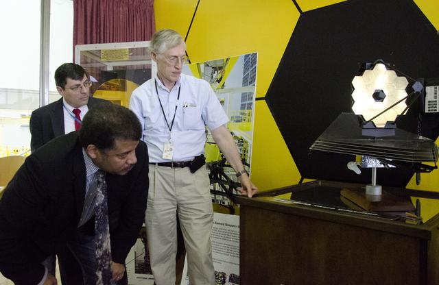 NASA image: Dr. Neil deGrasse Tyson Visits NASA Goddard