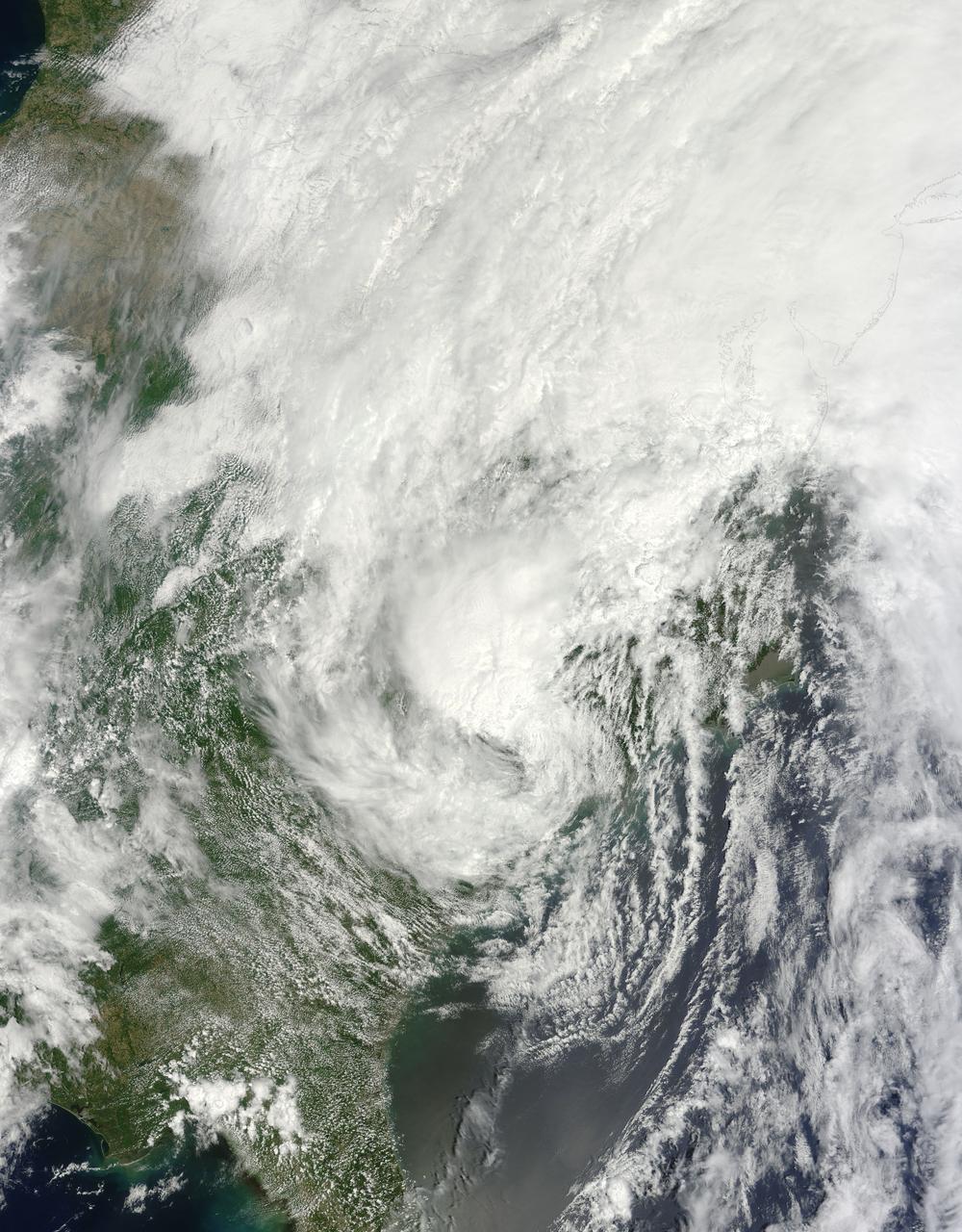This is a satellite image from the MODIS instrument aboard NASA's Terra satellite of Tropical Storm Andrea that was captured today, June 7 at 12:10 p.m. EDT- as Andrea makes its way up the U.S. East coast. At this time, Andrea was centered over North Carolina.   Credit: NASA Goddard MODIS Rapid Response Team  <b><a href="http://www.nasa.gov/audience/formedia/features/MP_Photo_Guidelines.html" rel="nofollow">NASA image use policy.</a></b>  <b><a href="http://www.nasa.gov/centers/goddard/home/index.html" rel="nofollow">NASA Goddard Space Flight Center</a></b> enables NASA’s mission through four scientific endeavors: Earth Science, Heliophysics, Solar System Exploration, and Astrophysics. Goddard plays a leading role in NASA’s accomplishments by contributing compelling scientific knowledge to advance the Agency’s mission.  <b>Follow us on <a href="http://twitter.com/NASA_GoddardPix" rel="nofollow">Twitter</a></b>  <b>Like us on <a href="http://www.facebook.com/pages/Greenbelt-MD/NASA-Goddard/395013845897?ref=tsd" rel="nofollow">Facebook</a></b>  <b>Find us on <a href="http://instagram.com/nasagoddard?vm=grid" rel="nofollow">Instagram</a></b>
