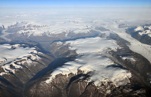 Peripheral glaciers and ice caps (isolated from the main ice sheet, which is seen in the upper right section of the image) in eastern Greenland. To learn about the contributions of glaciers to sea level rise, visit: <a href="http://www.nasa.gov/topics/earth/features/glacier-sea-rise.html" rel="nofollow">www.nasa.gov/topics/earth/features/glacier-sea-rise.html</a> Credit: Frank Paul, University of Zurich <b><a href="http://www.nasa.gov/audience/formedia/features/MP_Photo_Guidelines.html" rel="nofollow">NASA image use policy.</a></b> <b><a href="http://www.nasa.gov/centers/goddard/home/index.html" rel="nofollow">NASA Goddard Space Flight Center</a></b> enables NASA’s mission through four scientific endeavors: Earth Science, Heliophysics, Solar System Exploration, and Astrophysics. Goddard plays a leading role in NASA’s accomplishments by contributing compelling scientific knowledge to advance the Agency’s mission. <b>Follow us on <a href="http://twitter.com/NASA_GoddardPix" rel="nofollow">Twitter</a></b> <b>Like us on <a href="http://www.facebook.com/pages/Greenbelt-MD/NASA-Goddard/395013845897?ref=tsd" rel="nofollow">Facebook</a></b> <b>Find us on <a href="http://instagram.com/nasagoddard?vm=grid" rel="nofollow">Instagram</a></b>