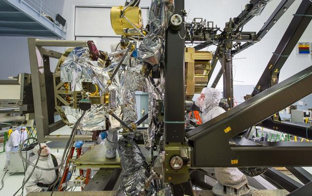 NASA image: Key Science Instrument Installed into Webb Structure