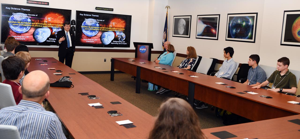 AIAA students with Chris Scolese on July 24, 2018 