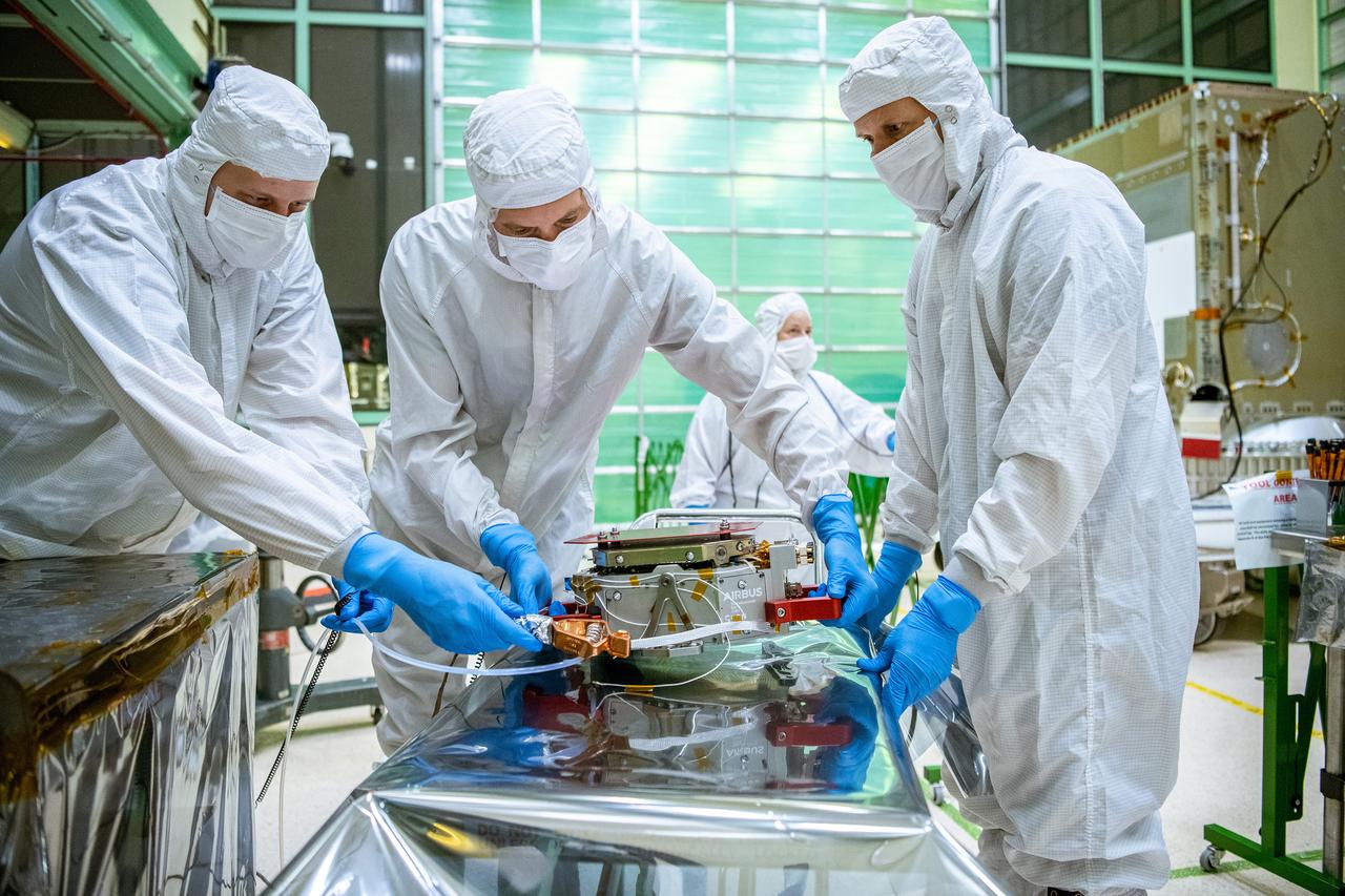 Engineers from SRON, the Netherlands Institute for Space Research, move the SPEXone instrument before it is integrated onto the Plankton, Aerosol, Cloud, ocean Ecosystem (PACE) Spacecraft at NASA Goddard Space Flight Center in Greenbelt, Maryland on June 13th, 2022. SPEXone is a compact, optical satellite instrument that will characterize aerosols from low Earth orbit as part of the NASA PACE mission. SPEXone is one of three instruments on NASA's Plankton, Aerosol, Cloud, ocean Ecosystem (PACE) observatory and has been developed by a Dutch consortium consisting of SRON Netherlands Institute for Space Research and Airbus Defence and Space Netherlands, supported by opto-mechanical expertise from TNO. SRON and Airbus DS NL are responsible for the design, manufacturing and testing of the instrument. The scientific lead is in the hands of SRON. SPEXone is a public-private initiative, funded by the Netherlands Space Office (NSO), the Netherlands Organization of Scientific Research (NWO), SRON and Airbus DS NL.