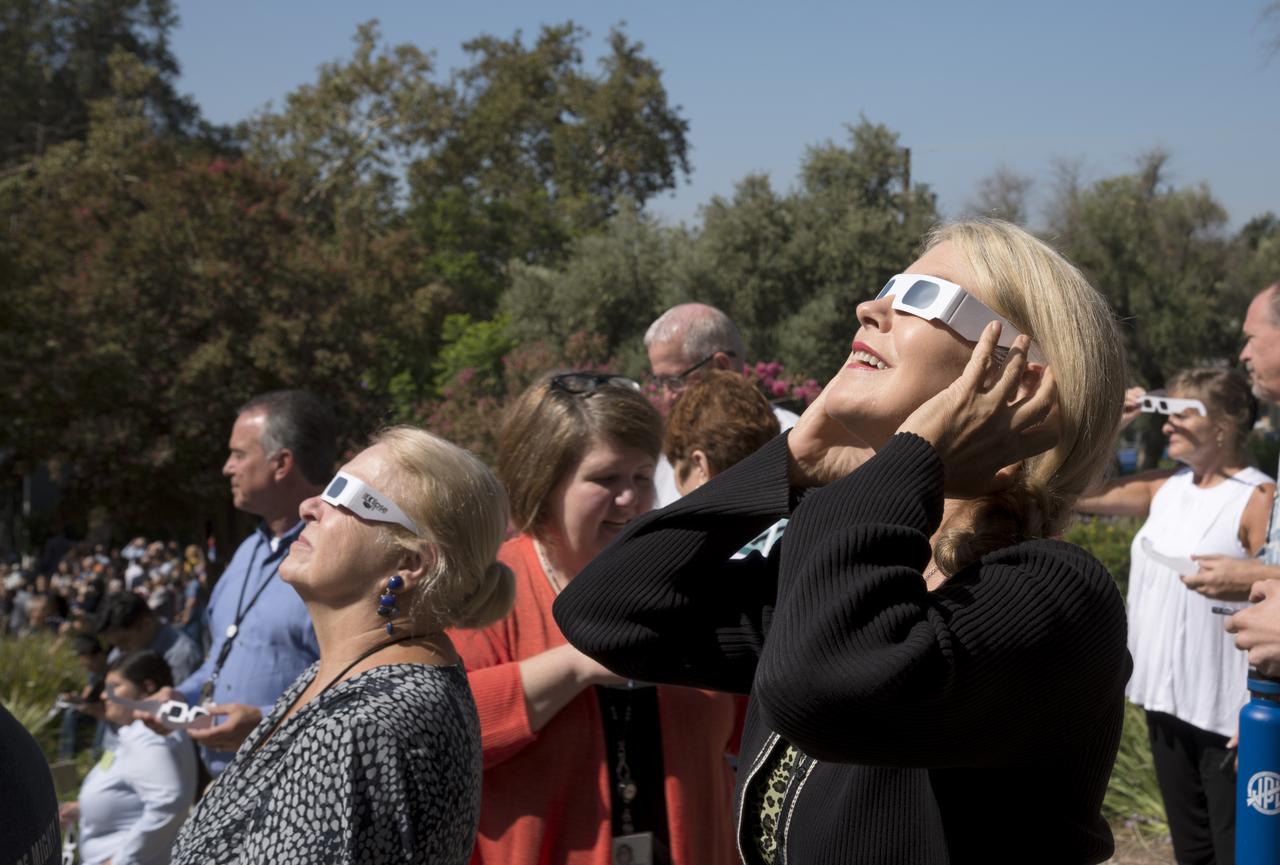 work order 153425 Solar Eclipse at JPL  21 Aug, 2017 Katie Armstrong photog: Dutch Slager