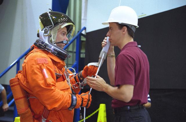 NASA image: STS-102 crew egress training in building 9