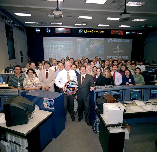 NASA image: STS-106 Orbit 1 Flight Team with Phil Engelhauf in WFCR