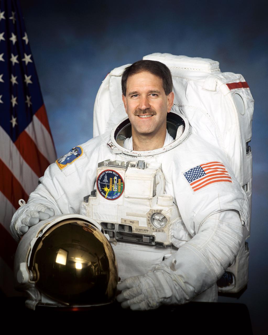 JSC2000-06749 (October 2000) --- Astronaut John M. Grunsfeld, mission specialist.