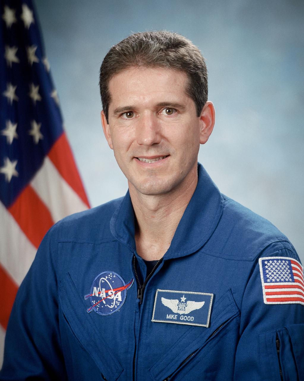 JSC2000-07306 (November 2000) --- Astronaut Michael T. Good, Astronaut Candidate Class of 2000.