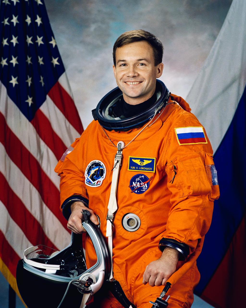 JSC2001-00428 (Jan 2001) --- Cosmonaut Yuri V. Lonchakov, mission specialist representing Rosaviakosmos.