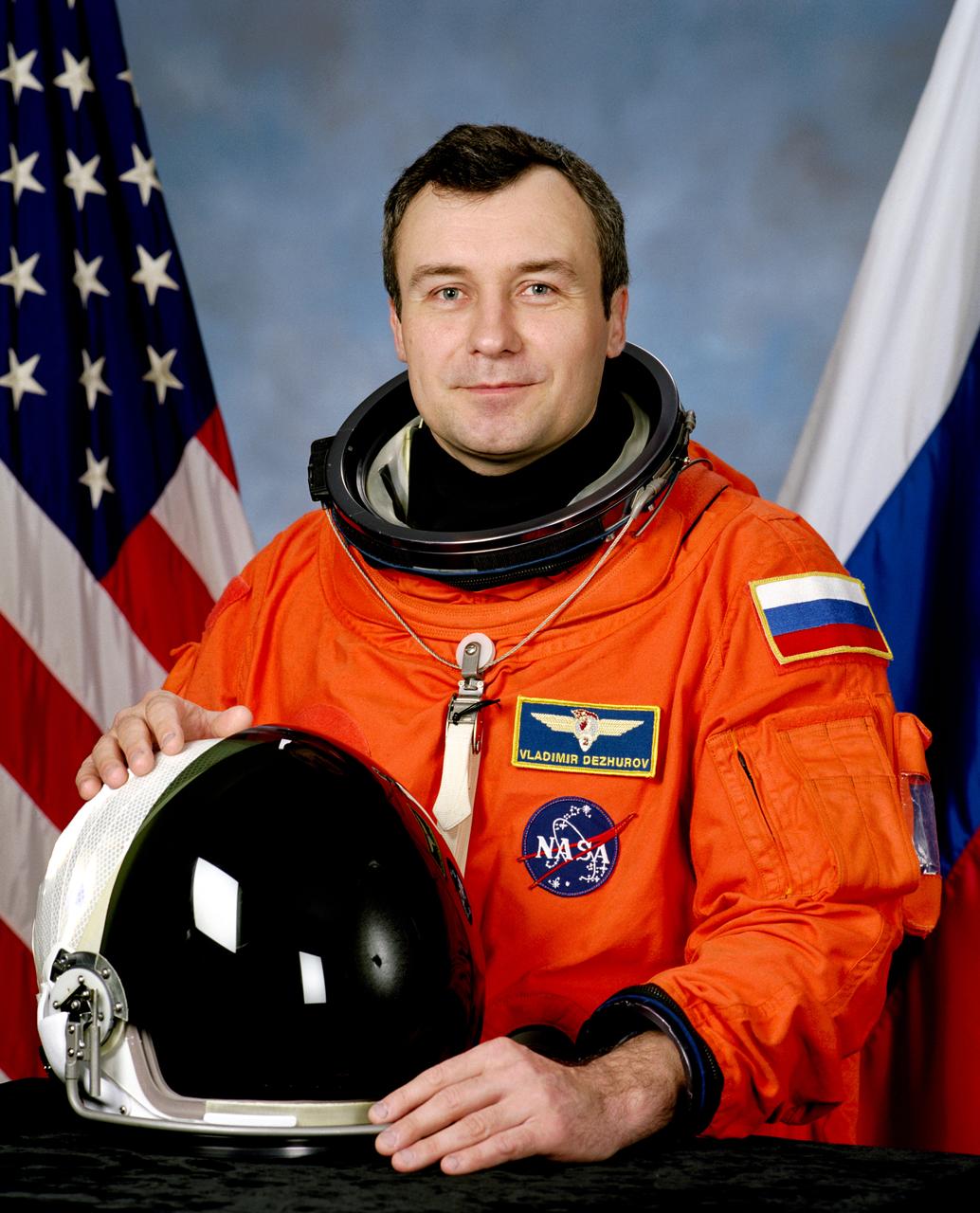 JSC2001-00928 (21 Feb. 2001) --- Cosmonaut Vladimir N. Dezhourov, representing Rosaviakosmos.