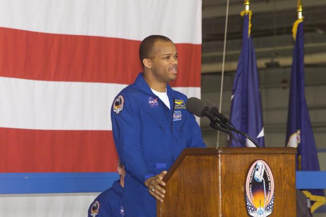 NASA image: Photographic documentation of the return of the STS-98 crew to Ellington Field