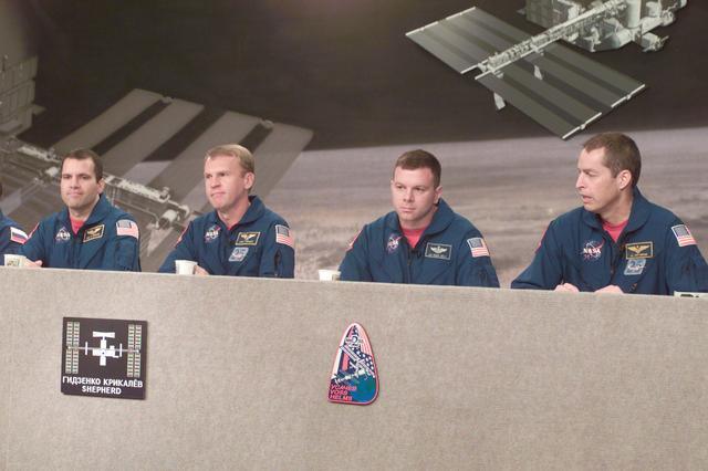 NASA image: STS-102 Preflight Press Briefings