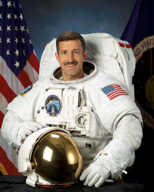NASA image: Official photo of Astronaut Dan Burbank.