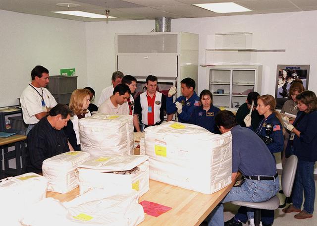 NASA image: KSC-00pp0031