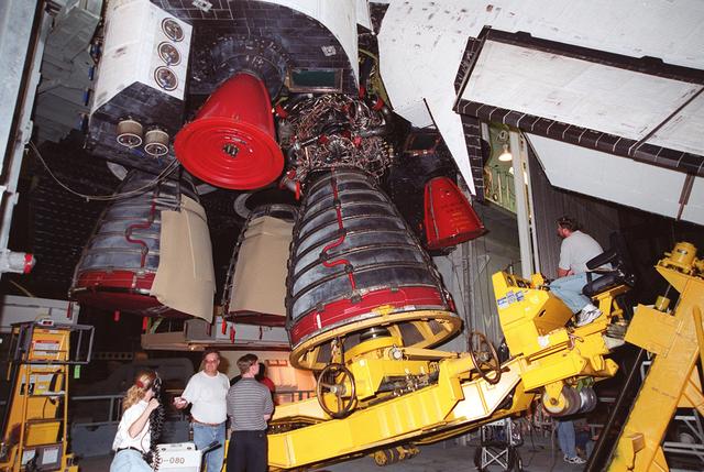 NASA image: KSC-00pp0380