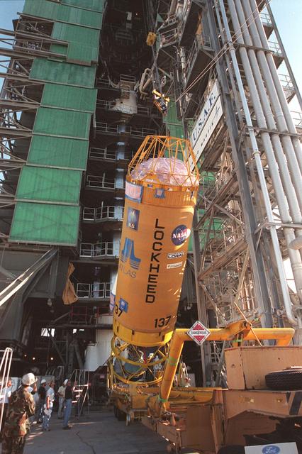 NASA image: KSC-00pp0423