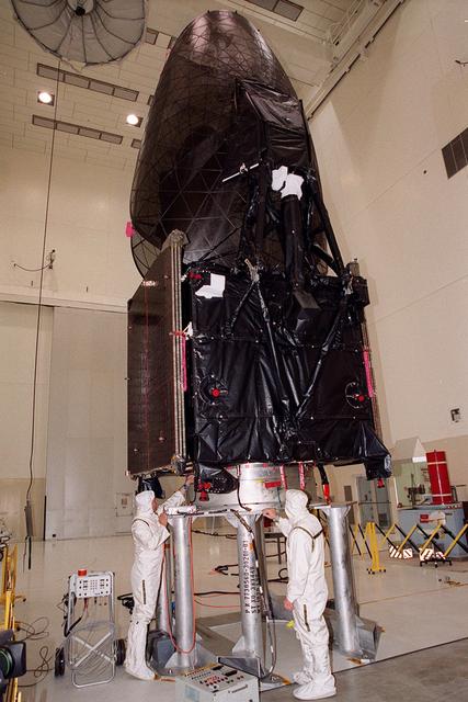 NASA image: KSC-00pp0715