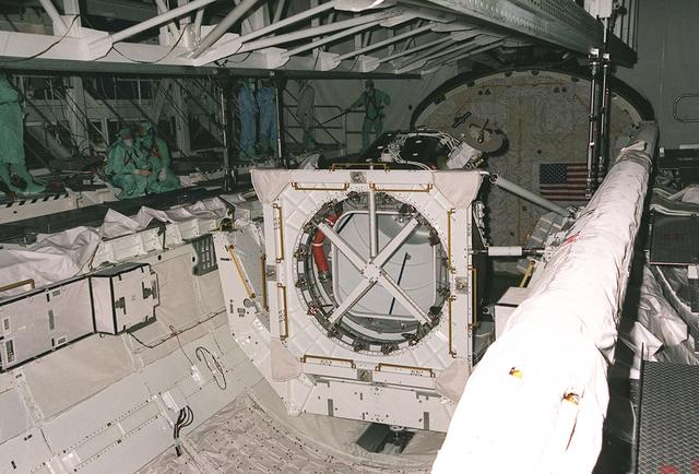 NASA image: KSC-00pp0881