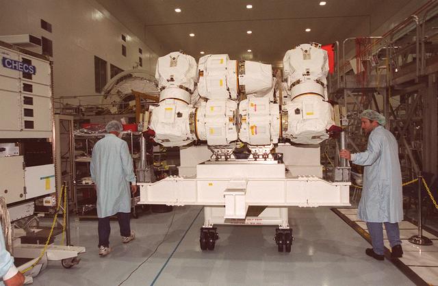 NASA image: KSC-00pp0921