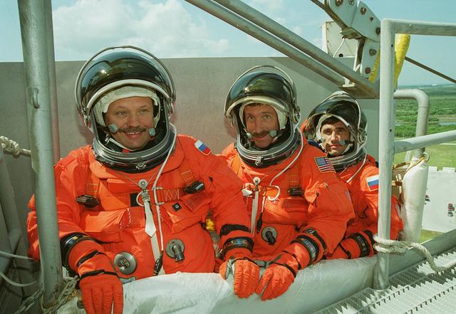 NASA image: KSC-00pp1183