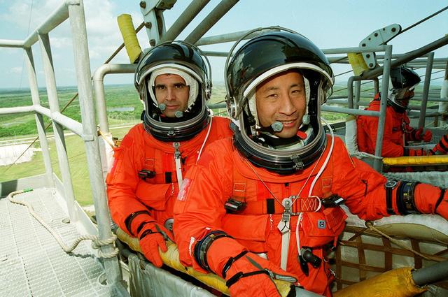 NASA image: KSC-00pp1184