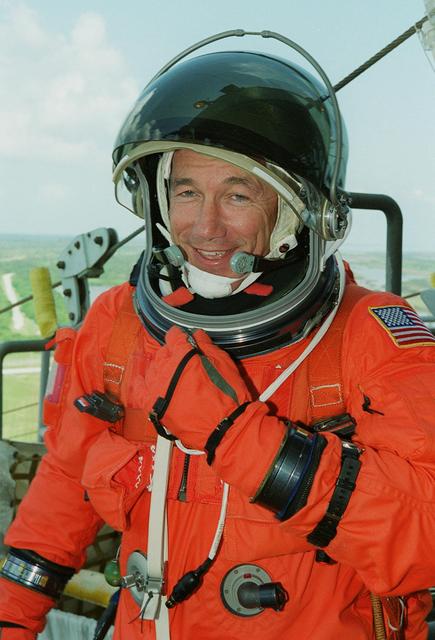 NASA image: KSC-00pp1185