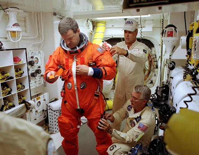 NASA image: KSC-00pp1278