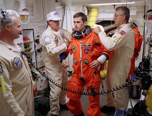 NASA image: KSC-00pp1281