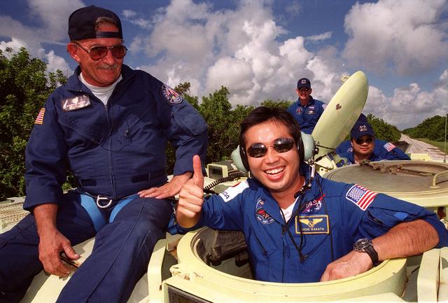 NASA image: KSC-00pp1321