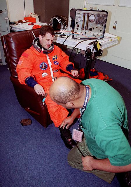 NASA image: KSC-00pp1336