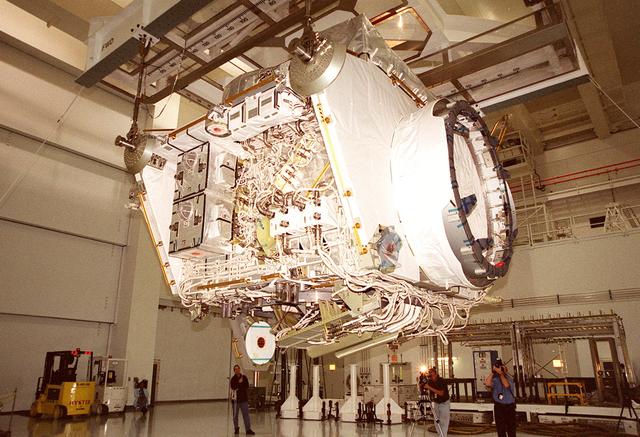 NASA image: KSC-00pp1390