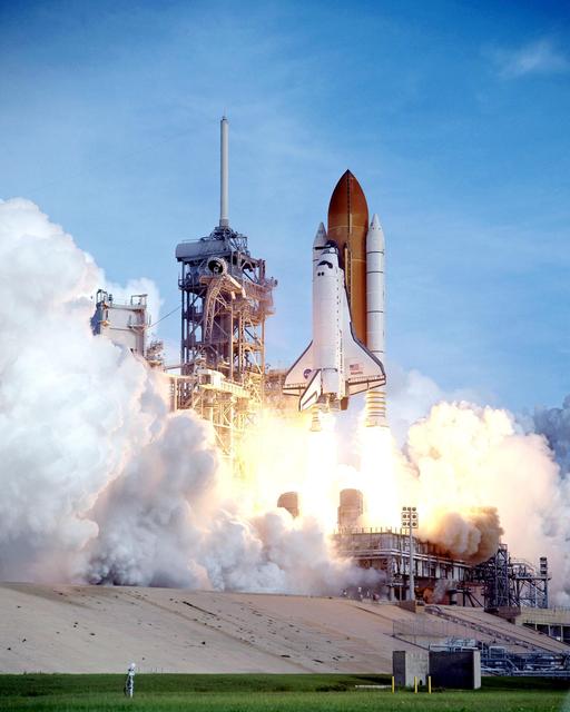 NASA image: KSC-00pp1571