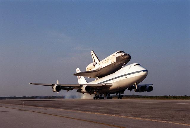 NASA image: KSC-00pp1642