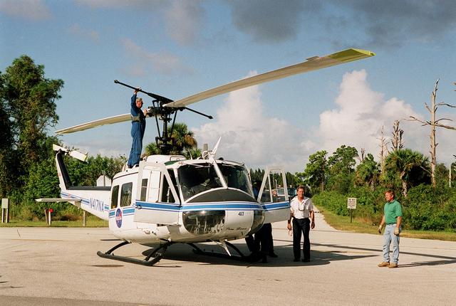 NASA image: KSC-00pp1796